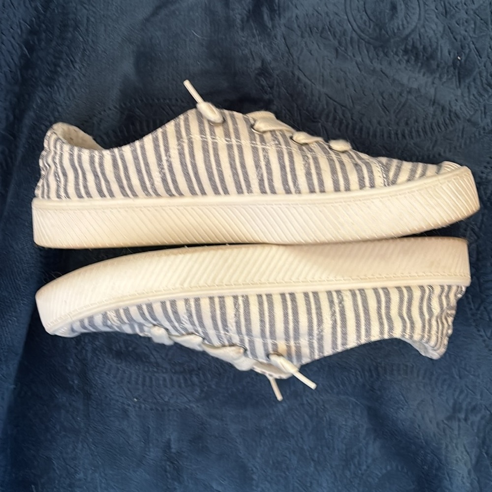 Pop Women’s Striped Gray and White Sneakers Calm size 8.5 - Picture 5 of 8
